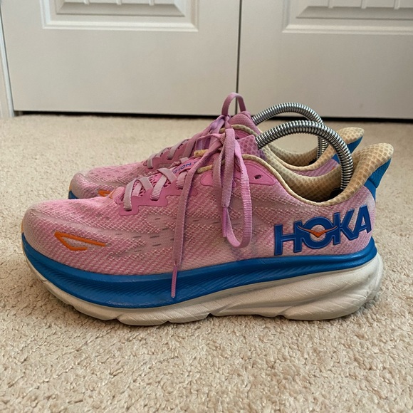 Hoka One One Shoes - Hoka One One‎ Women's Sneakers Size 8 B Pink Clifton 9 Running Shoes